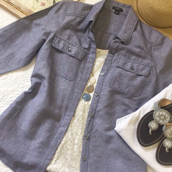 Ann Taylor Tops - Ann Taylor linen blend button down